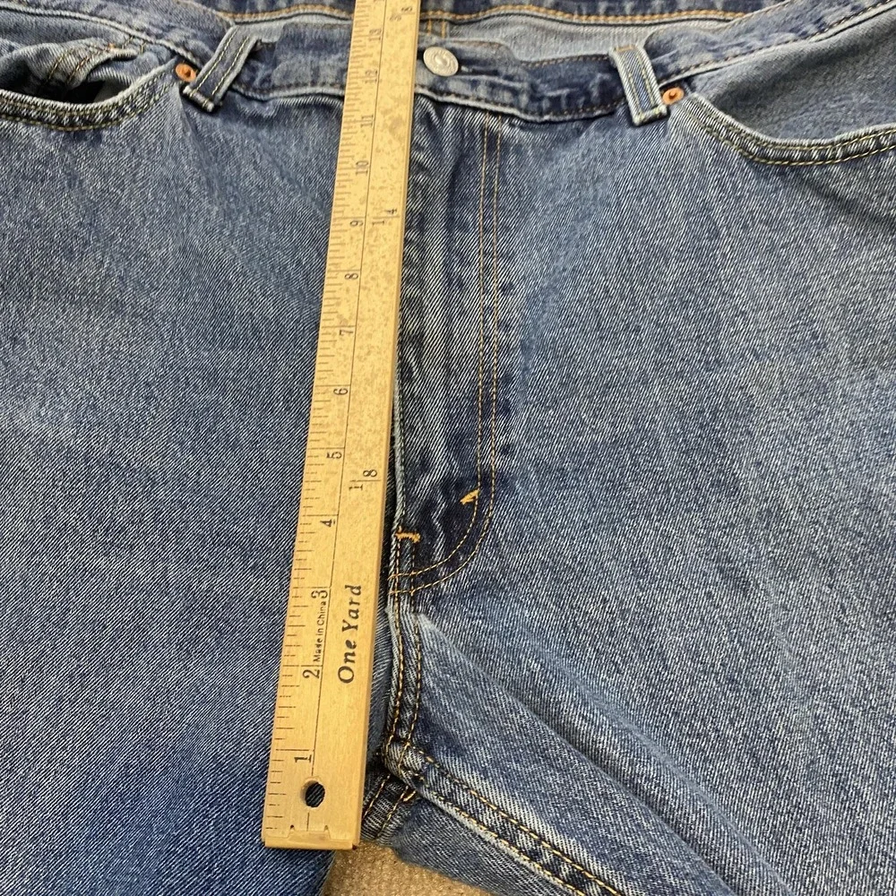 Levis Jeans Mens 40x30 Blue Medium 550 Relaxed Fit Tapered Leg Denim Dad Pants